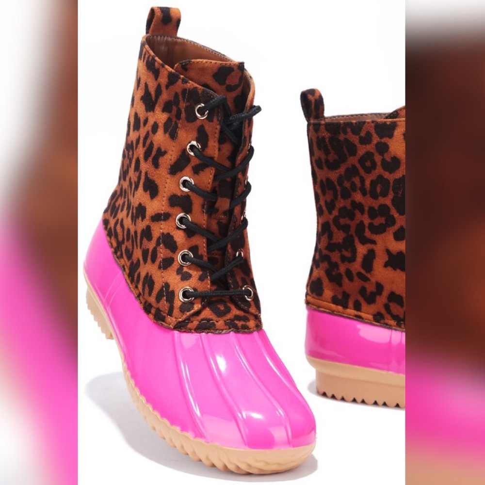 NEW Leopard Hot Pink Lace Up Duck Rain Boots - Picture 7 of 7